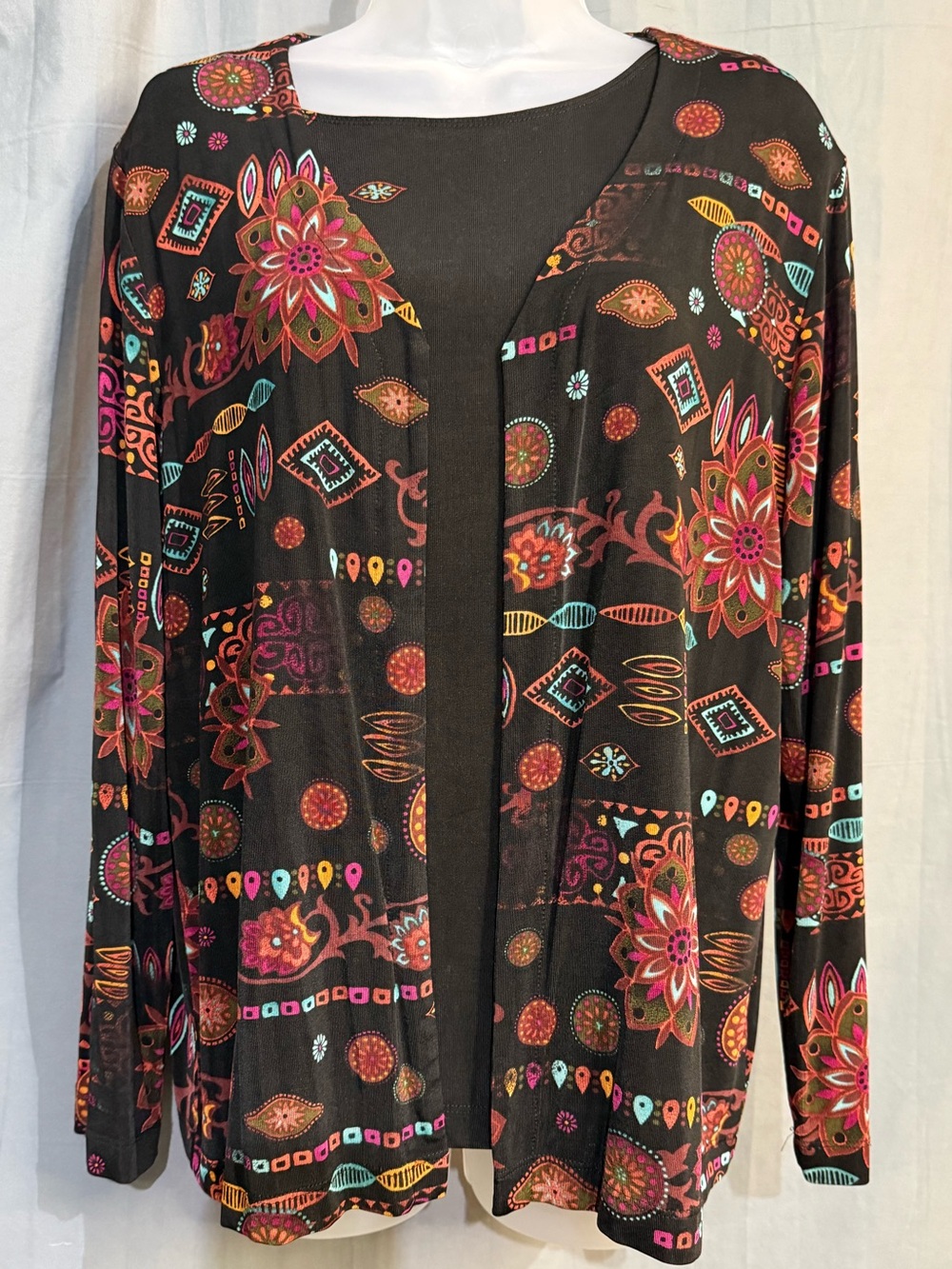 Chico’s Size 2 Traveler’s Cardigan and Tank Set Aztec Print Large (12)